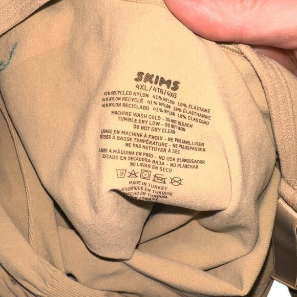 Skims Seamless Sculpting Mid Thigh Bodysuit NWOT Size 4XL - Picture 6 of 6